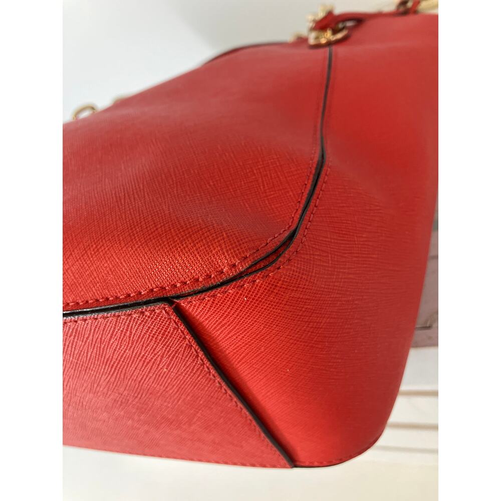 MICHAEL KORS, LARGE ORANGE-RED SAFFIANO LEATHER SHOULDER BAG - Picture 8 of 15